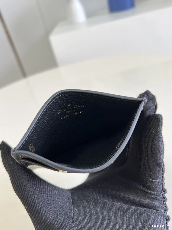 First bag HOLDER Louis CARD Vuitton 0812